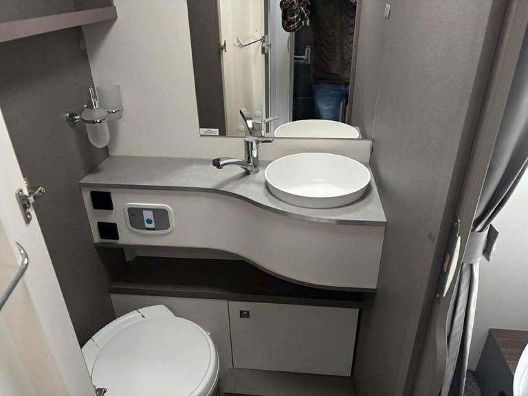 Etrusco I7400QB 2,3 MJT aut.