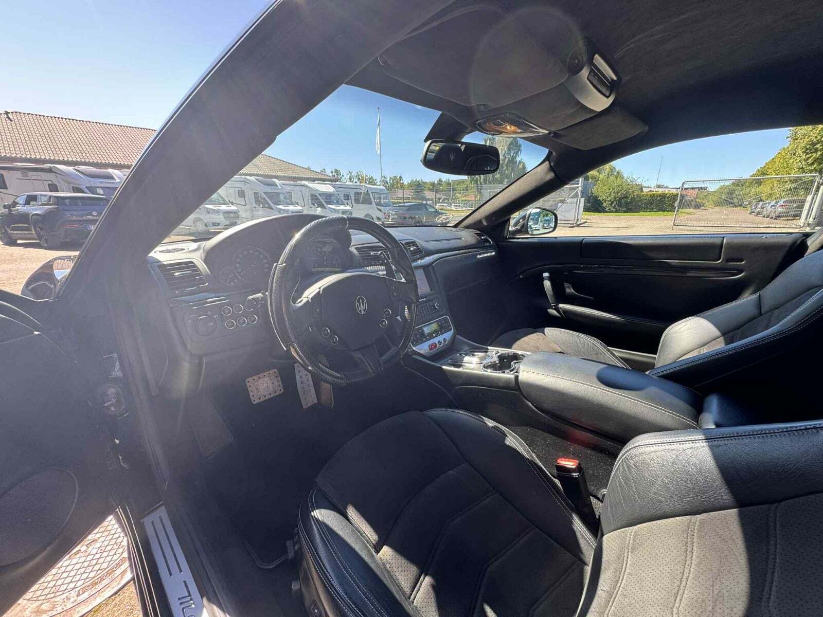 Sort Maserati Granturismo fra 2013