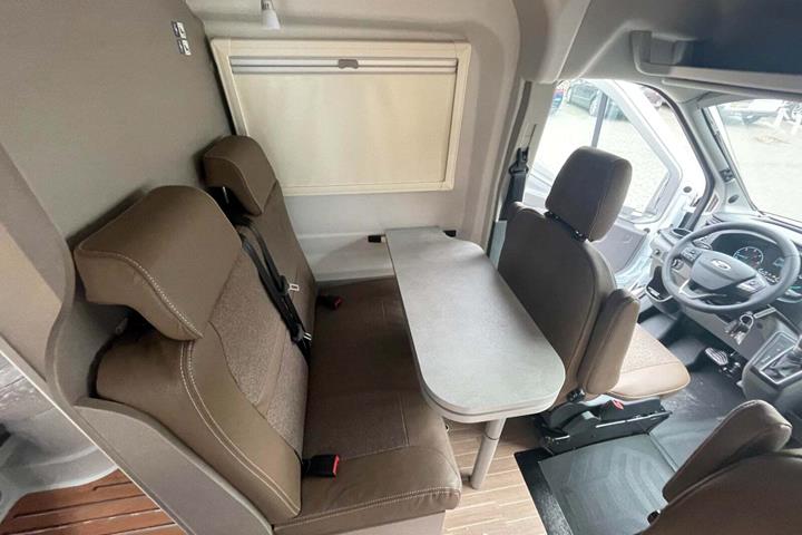 Hvid Etrusco CV600DF fra 2026 set indefra