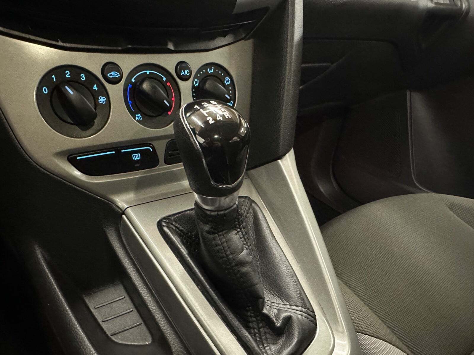 Sølv Ford Focus fra 2012