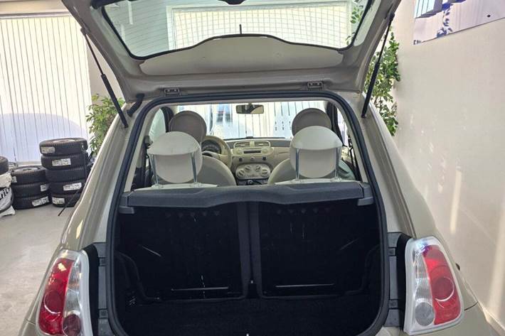 Beige Fiat 500 fra 2008