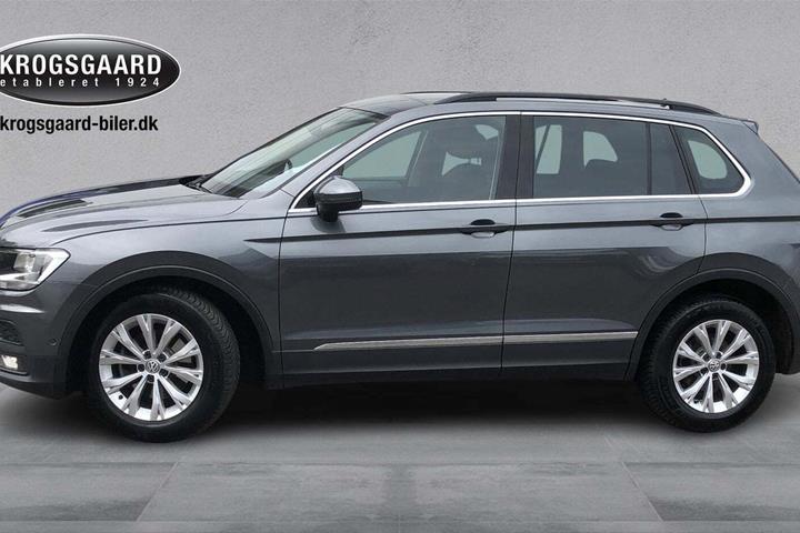 Grå VW Tiguan fra 2019