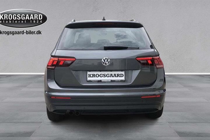 Grå VW Tiguan fra 2019