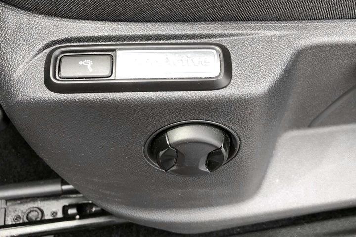 Grå VW Tiguan fra 2019