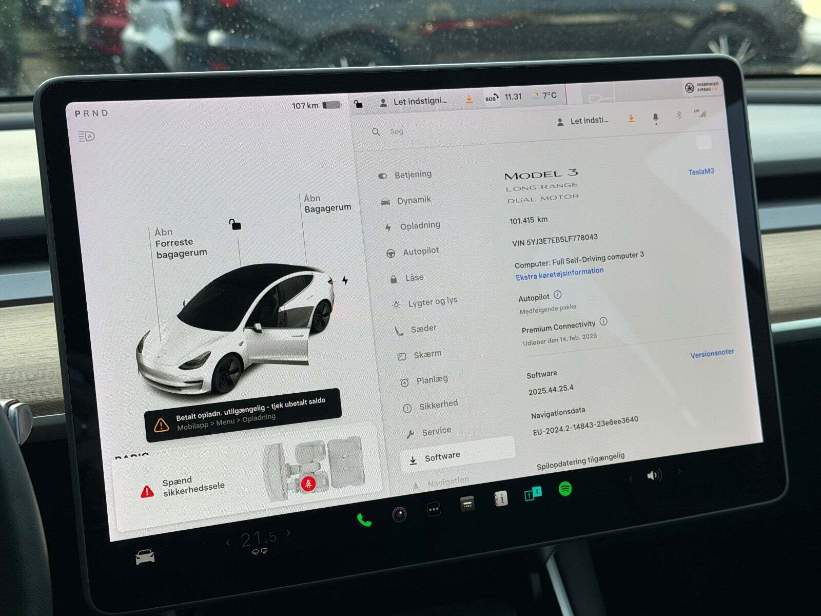 Hvid Tesla Model 3 fra 2020