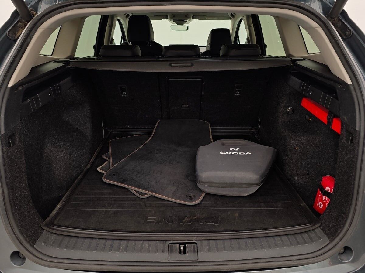 Grå Skoda Enyaq fra 2021