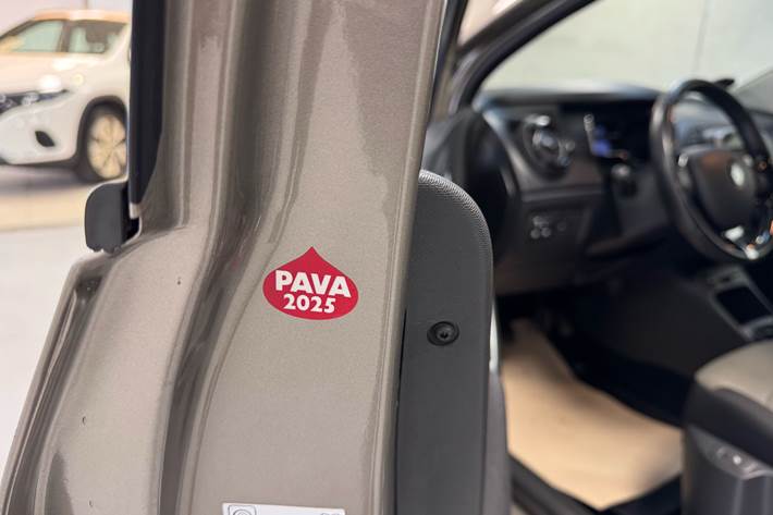 Beige Renault Captur fra 2015