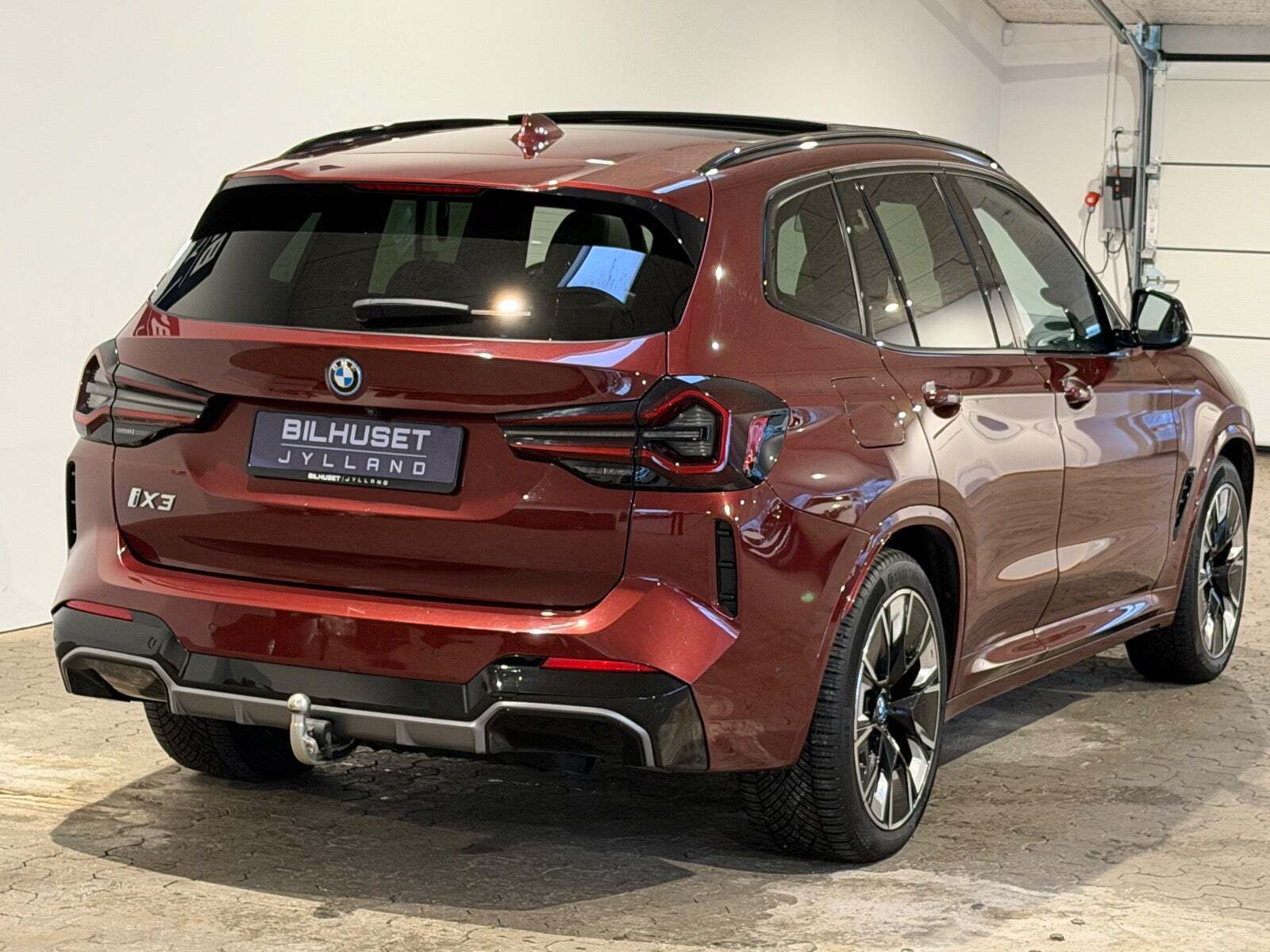 BMW iX3 Charged Plus M-Sport