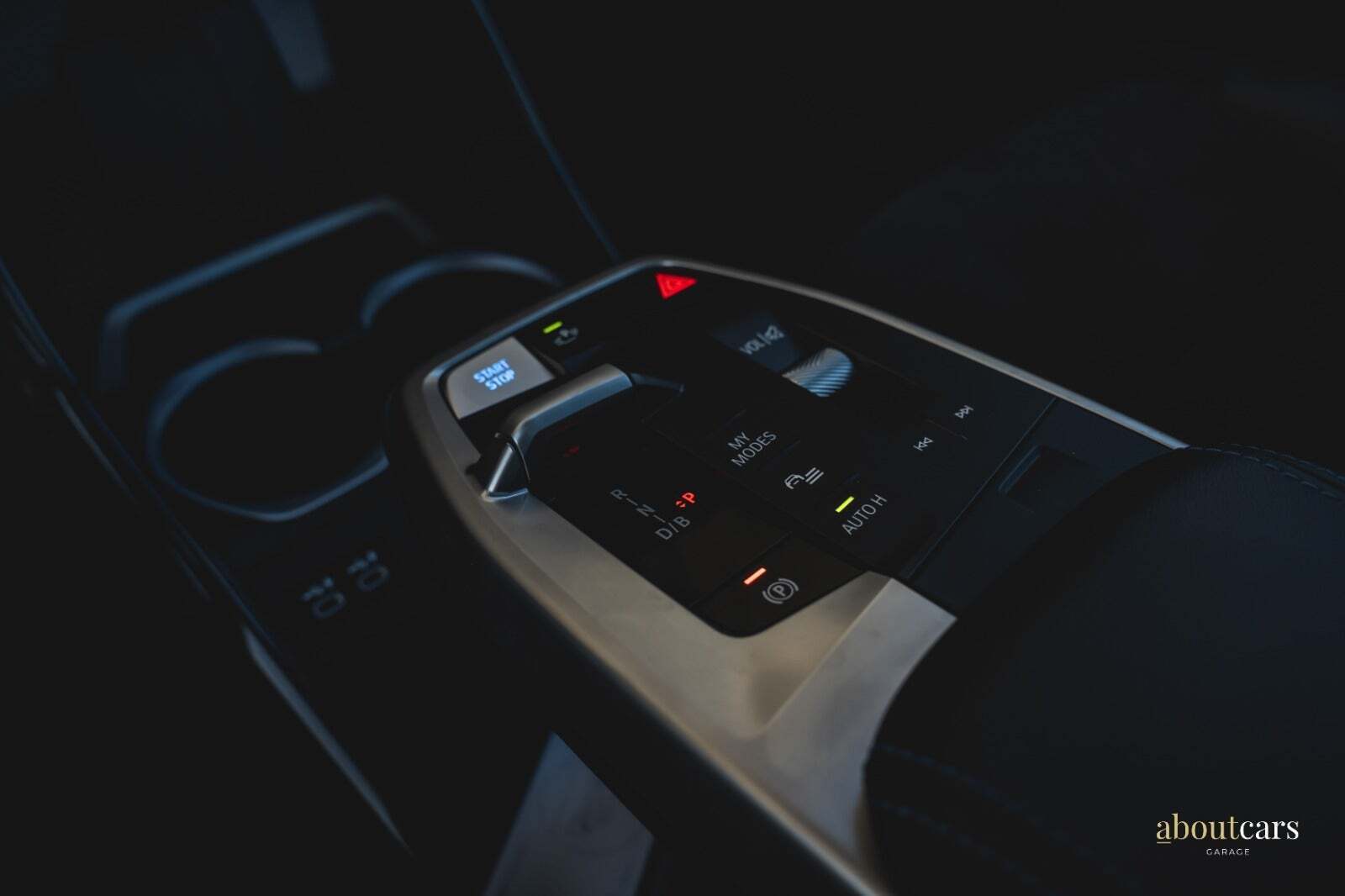 Sort BMW iX1 fra 2024