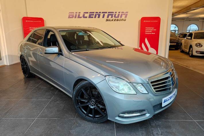 Sølv Mercedes E350 fra 2009
