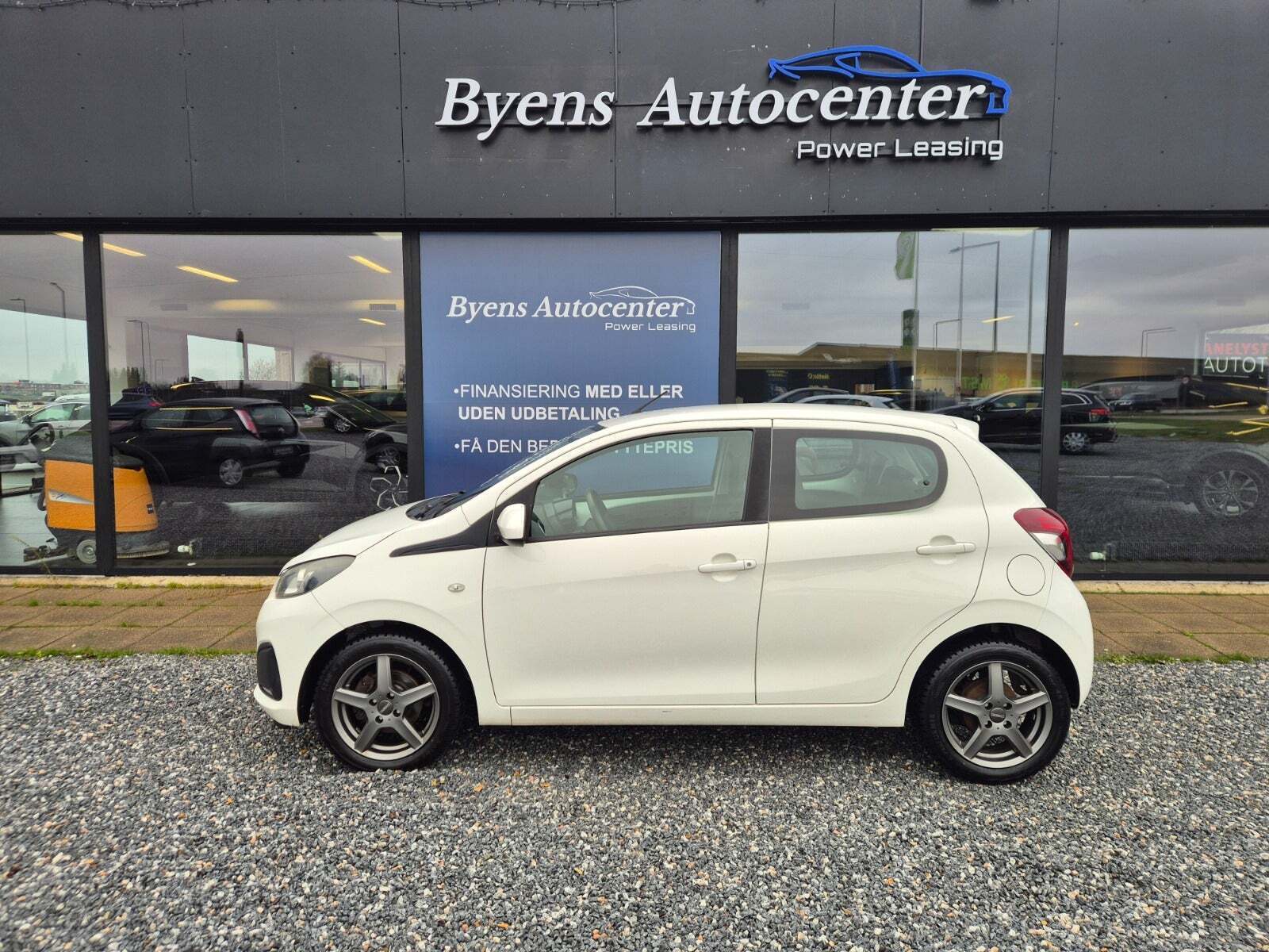 Hvid Peugeot 108 fra 2015