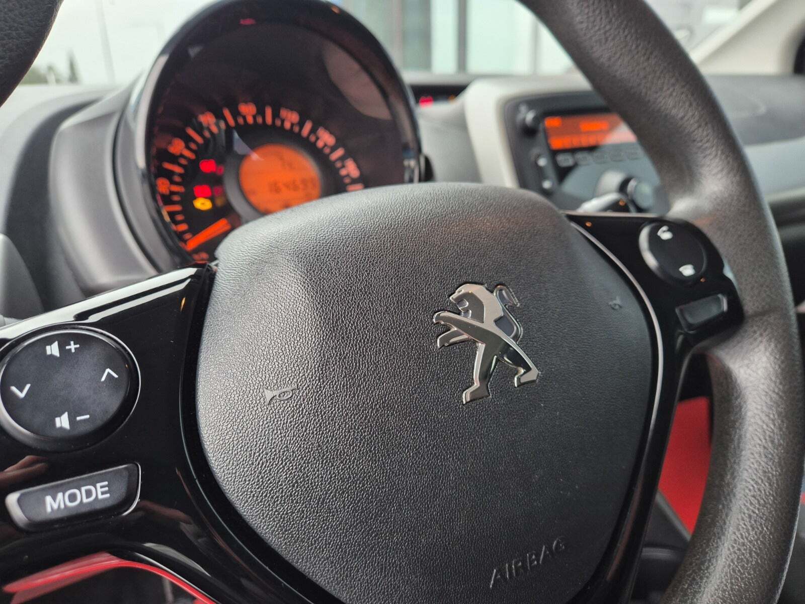 Hvid Peugeot 108 fra 2015