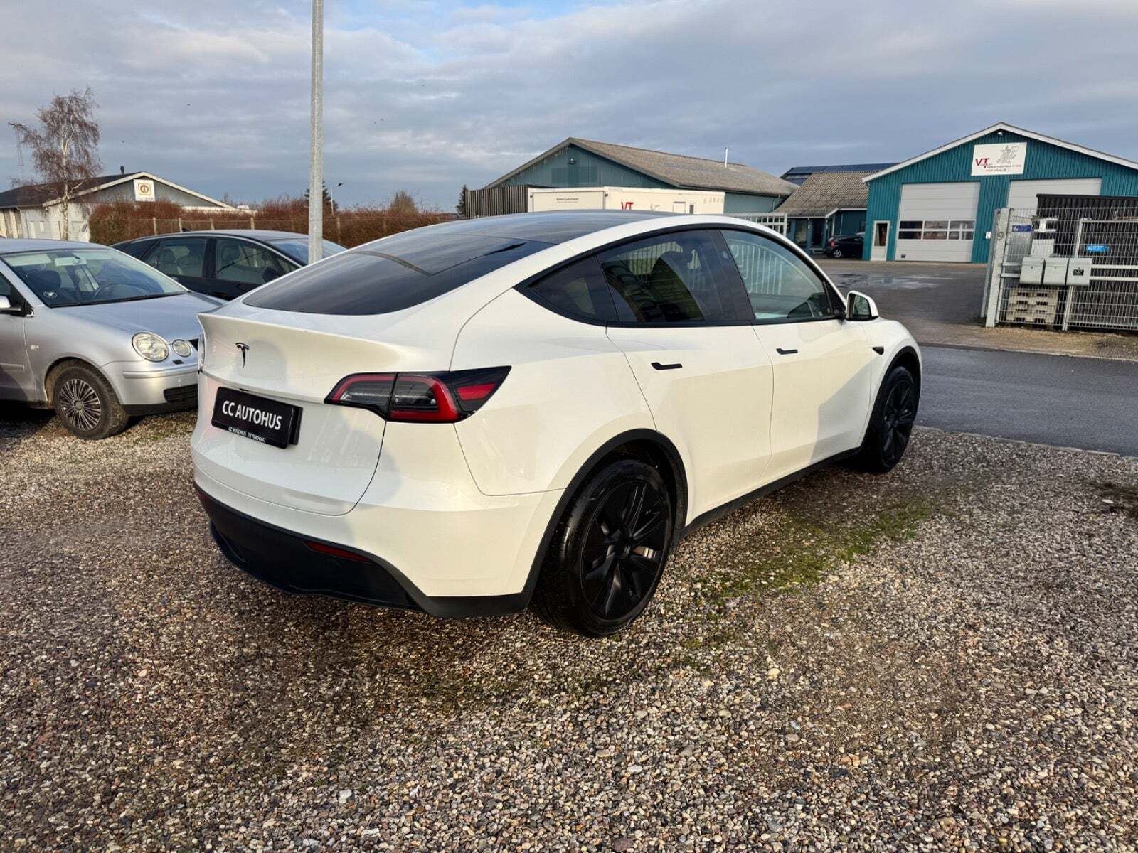 Tesla Model Y RWD