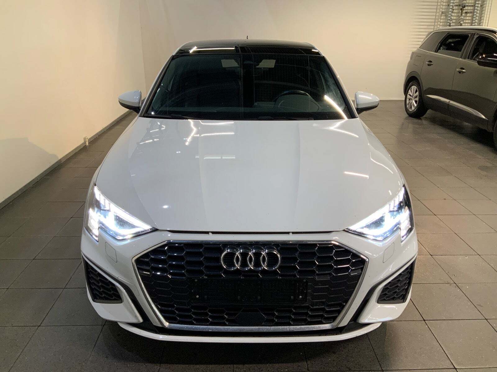 Audi A3 40 TFSi e S-line Sportback S-tr.