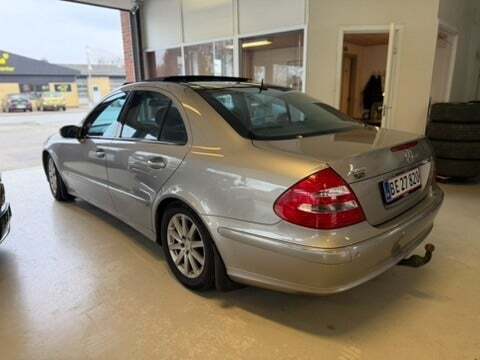 Mercedes E240 2,6 Avantgarde aut.