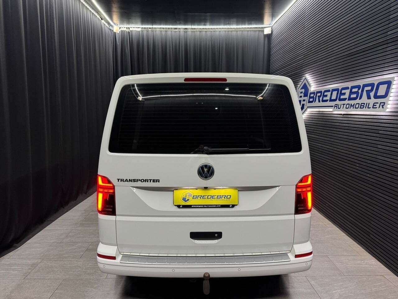 VW Transporter 2,0 TDi 150 Kassevogn DSG kort