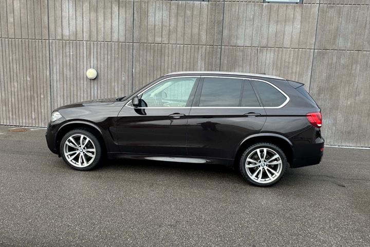 Beige BMW X5 fra 2014
