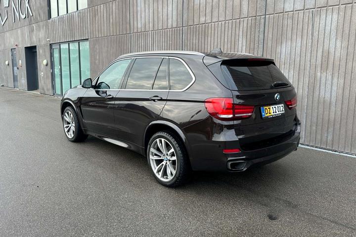 Beige BMW X5 fra 2014