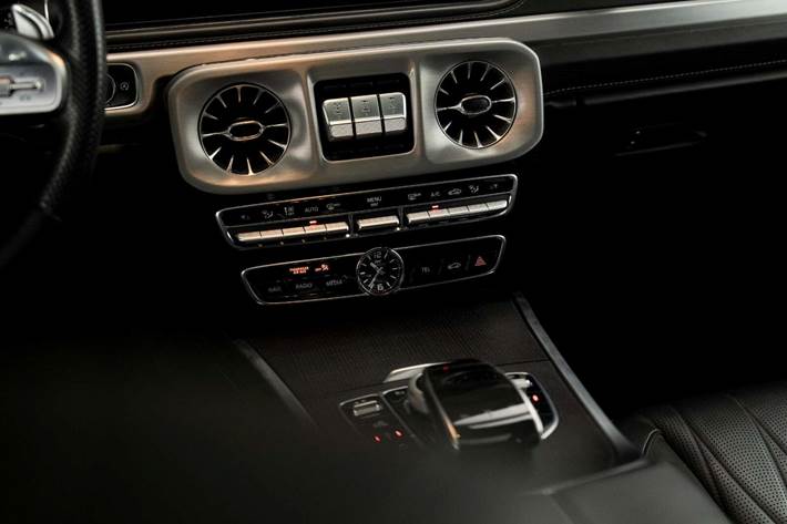 Grøn Mercedes G63 fra 2019