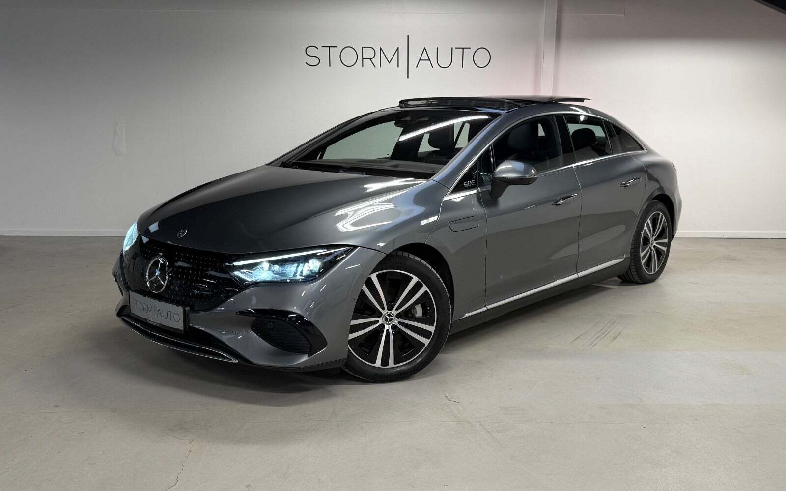 Mercedes EQE350 Electric Art