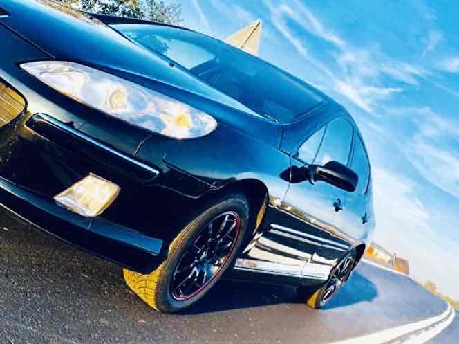 Sort Peugeot 407 fra 2008