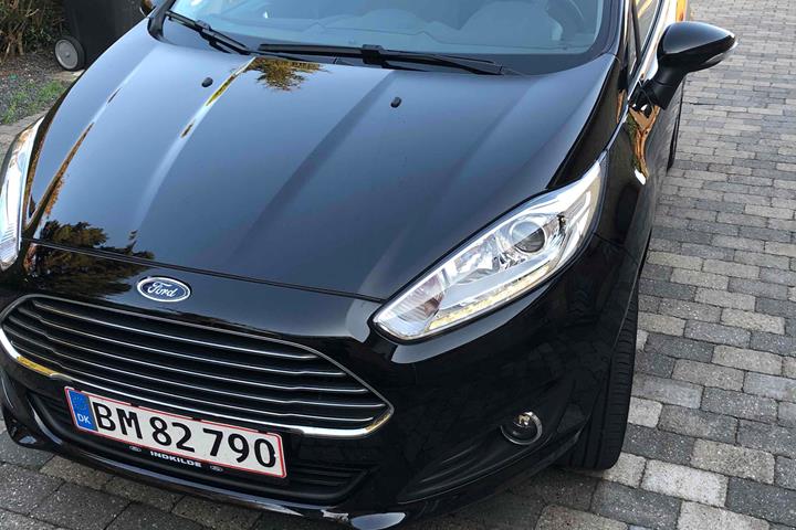 Sort Ford Fiesta fra 2016