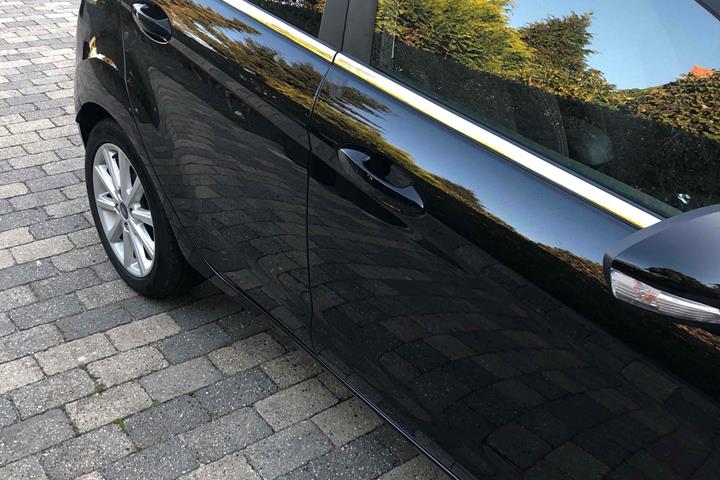 Sort Ford Fiesta fra 2016
