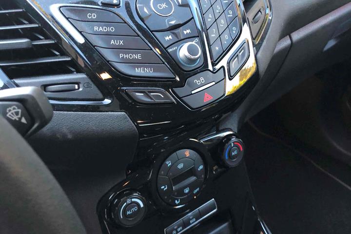 Sort Ford Fiesta fra 2016