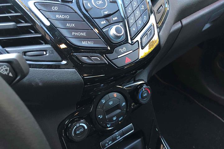 Sort Ford Fiesta fra 2016