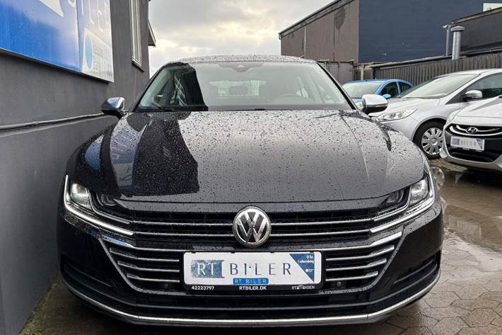 Hvid VW Arteon fra 2018