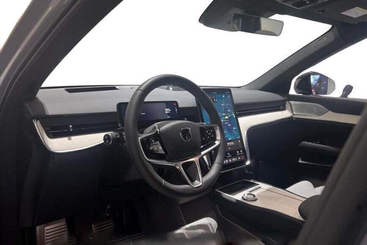 Grå Volvo EX90 fra 2025