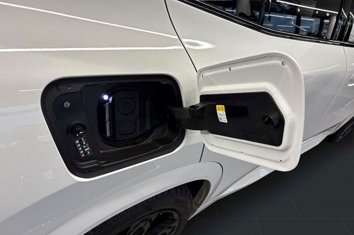 Hvid BMW iX2 fra 2025