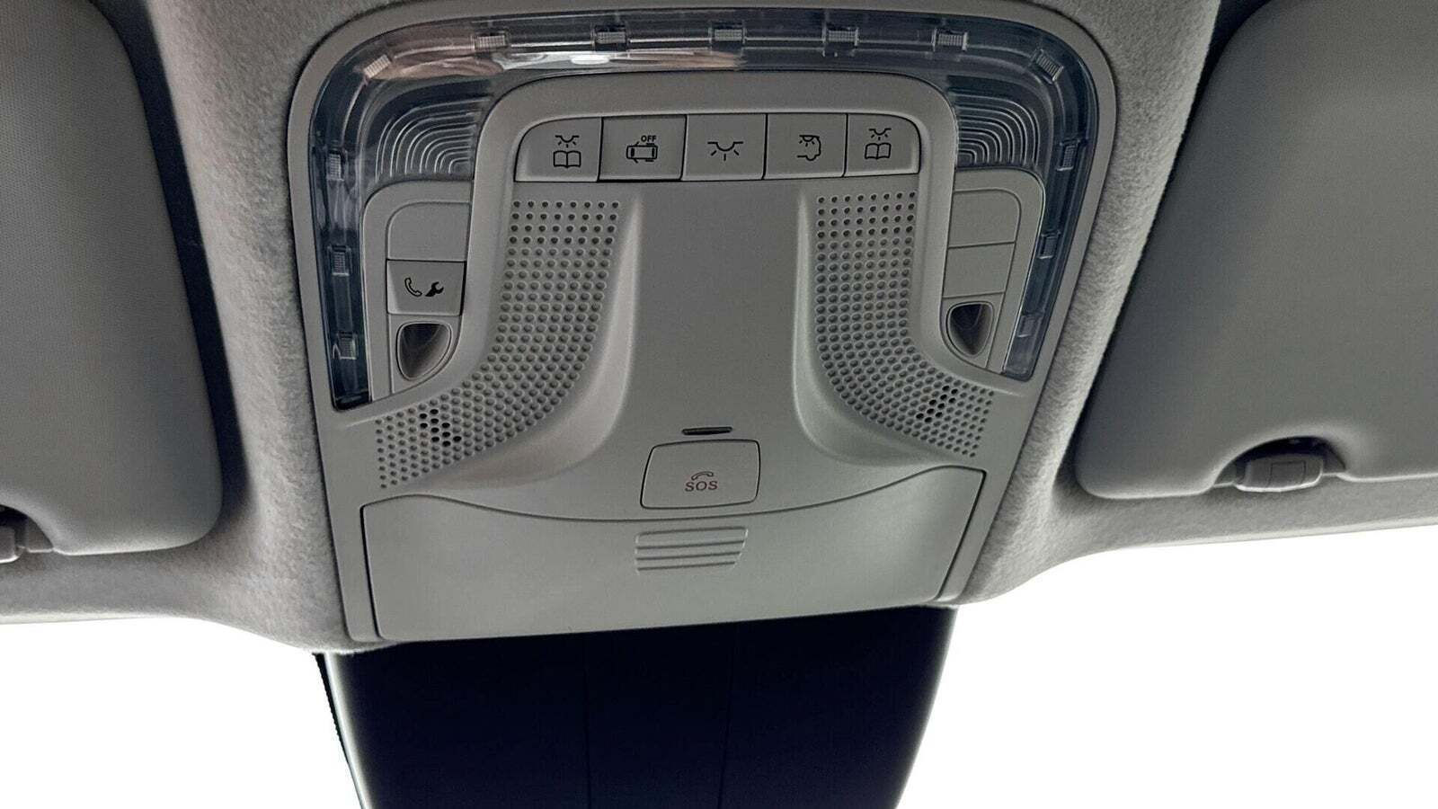 Hvid Mercedes Vito 114 fra 2023