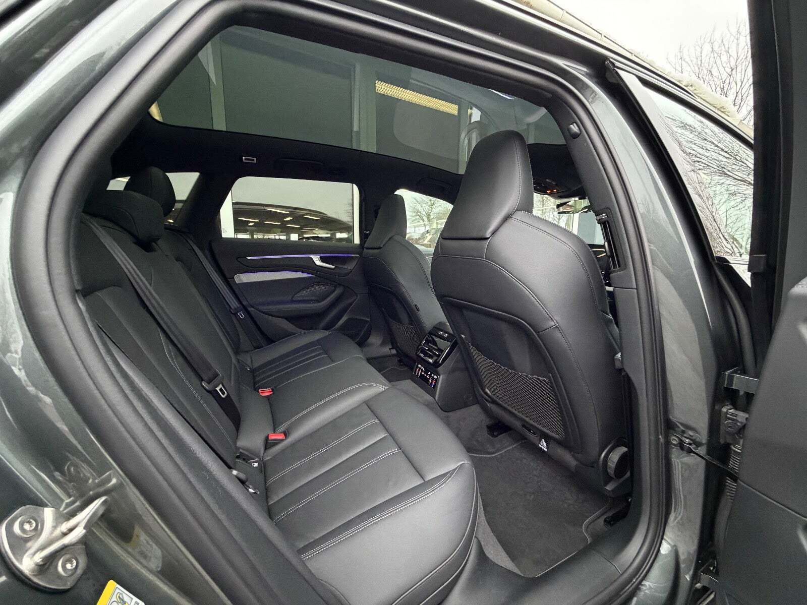 Audi A6 2,0 TDi S-line Avant S-tr.