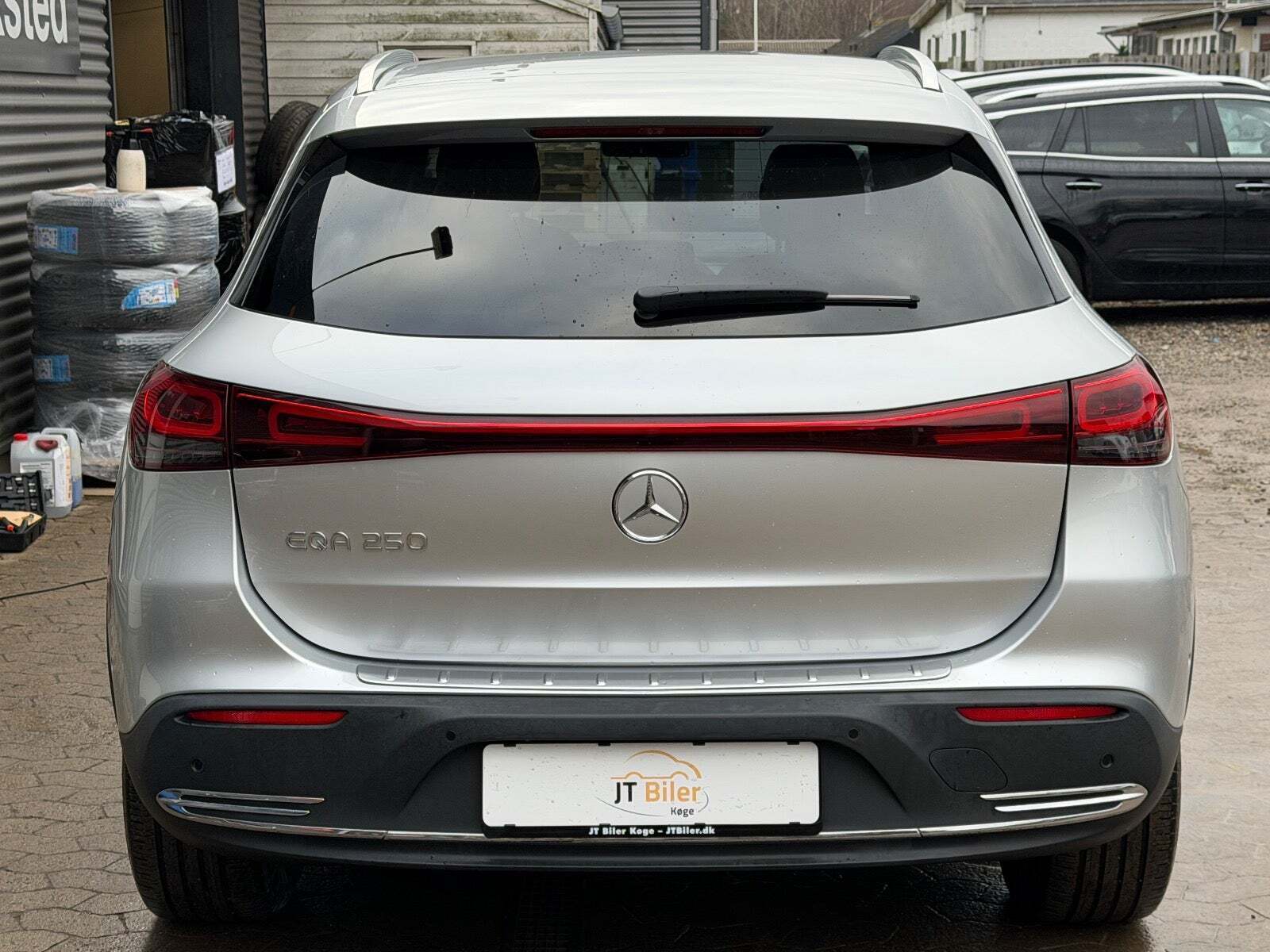 Mercedes EQA250+ Electric Art