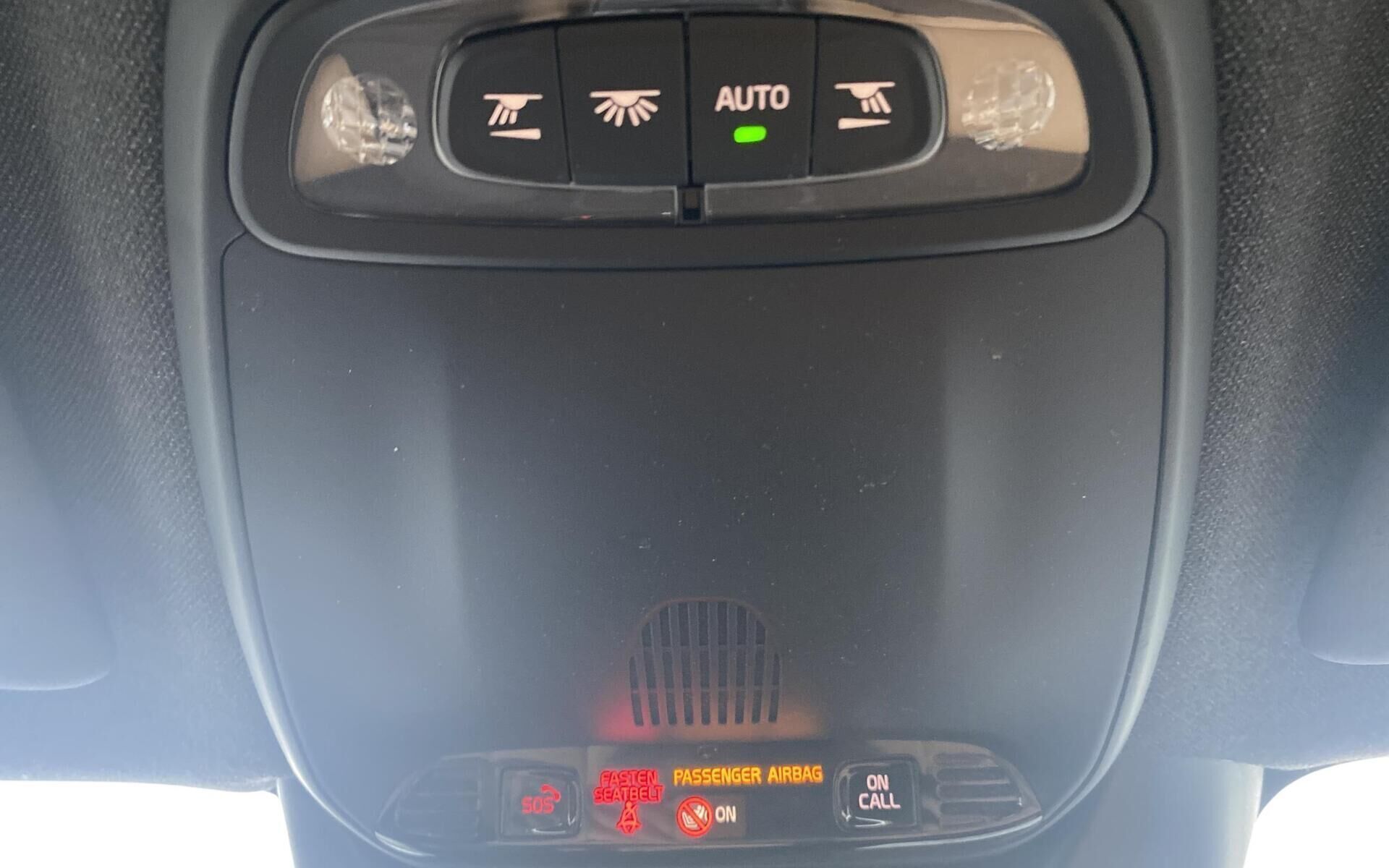 Brun Volvo XC40 fra 2019