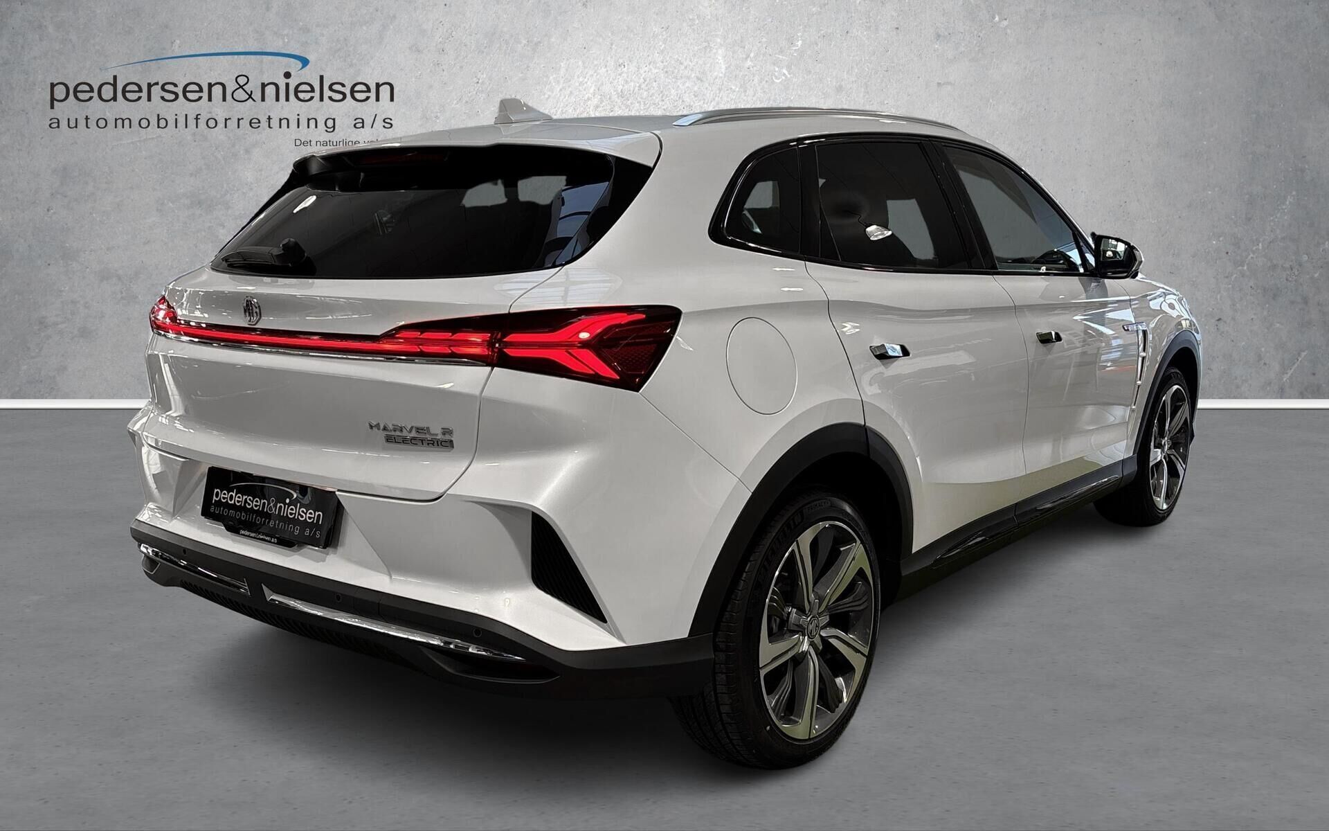 MG Marvel R EL Luxury 180HK 5d Aut.