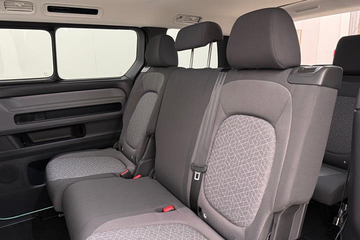 Grøn VW ID.Buzz fra 2025