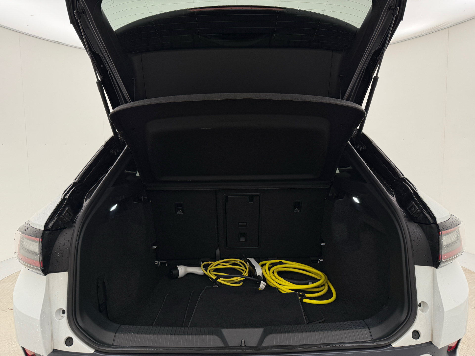 Hvid VW ID.4 fra 2021