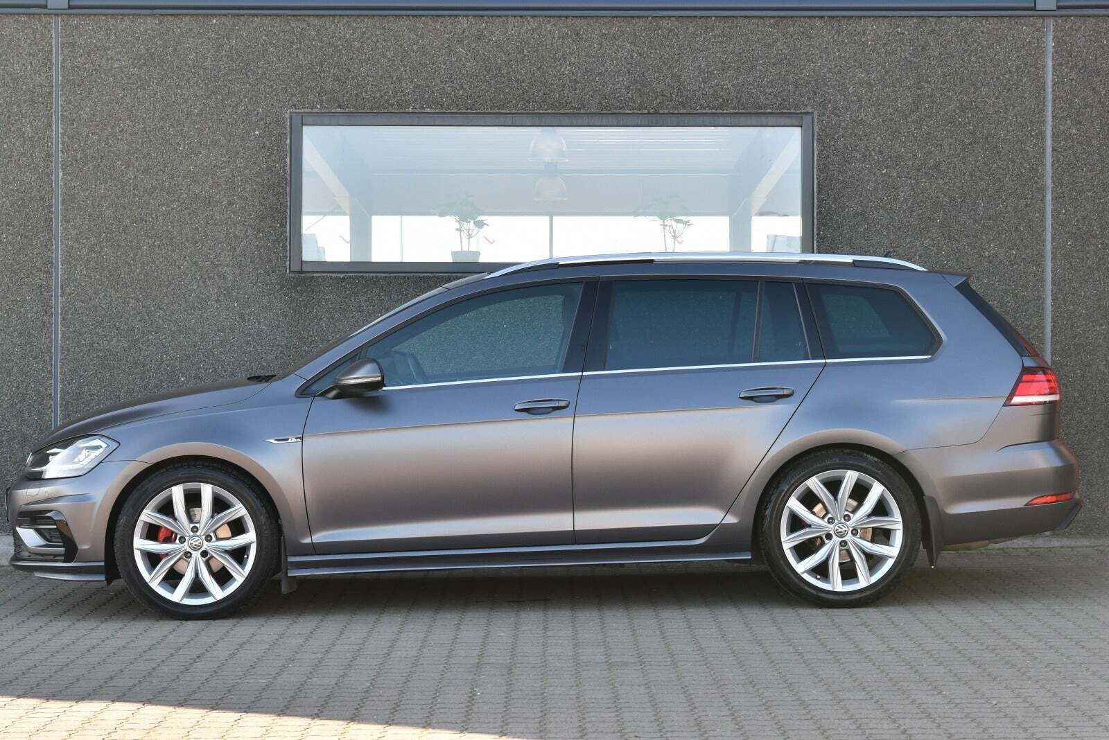 VW Golf VII 2,0 TDi 150 R-line Variant DSG