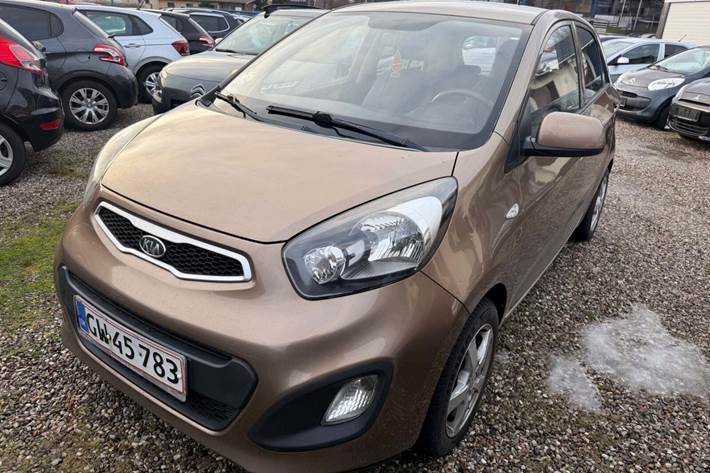 Bronze Kia Picanto fra 2012 set udefra