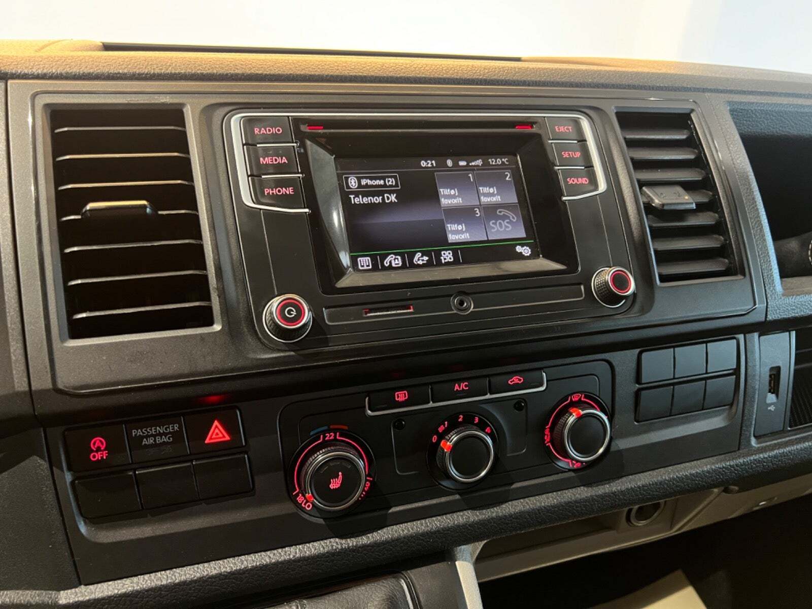 Sort VW Transporter fra 2018