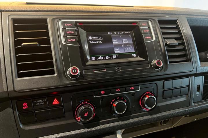 Sort VW Transporter fra 2018