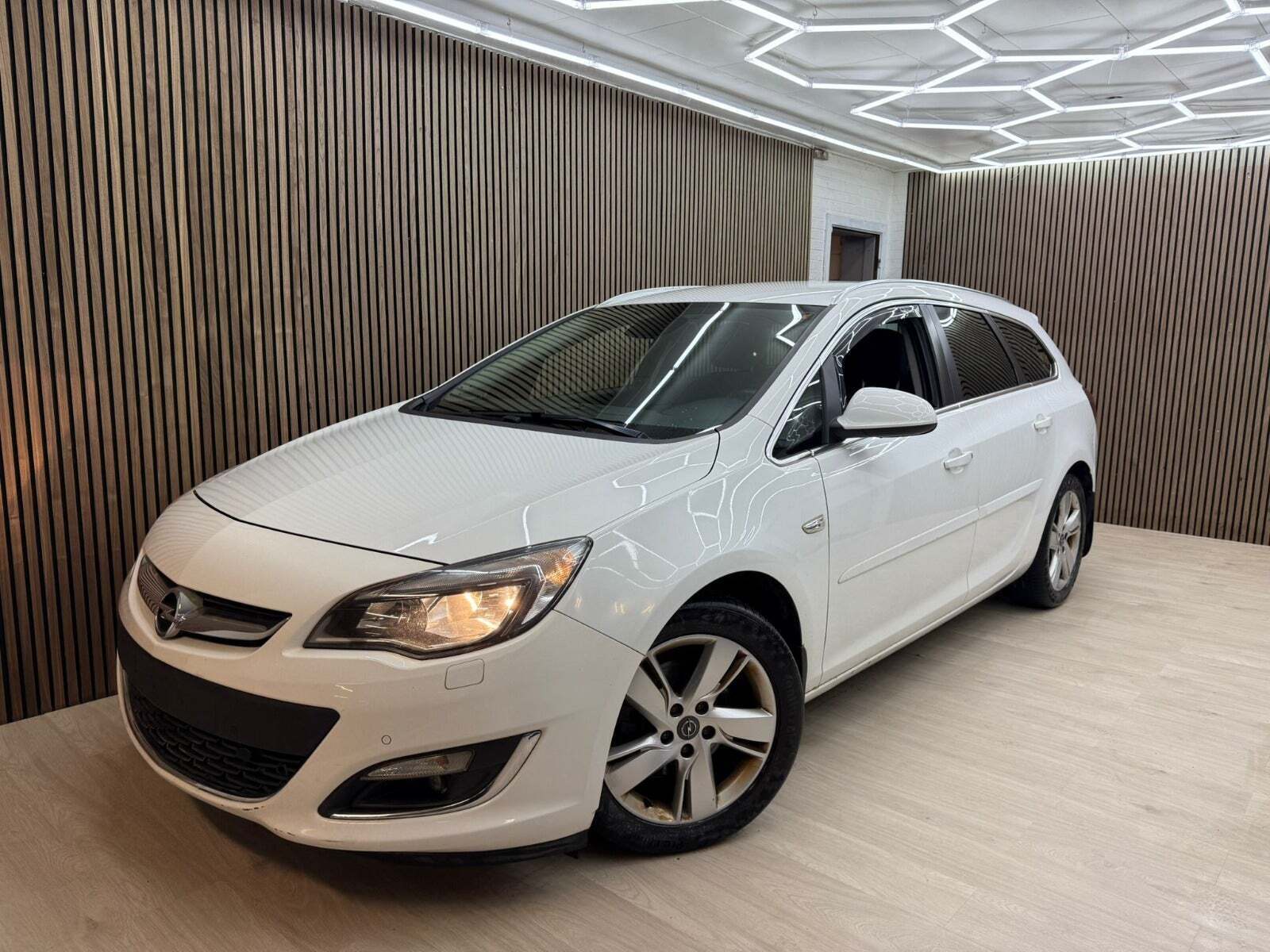 Opel Astra 2,0 CDTi 165 Sport Sports Tourer aut.