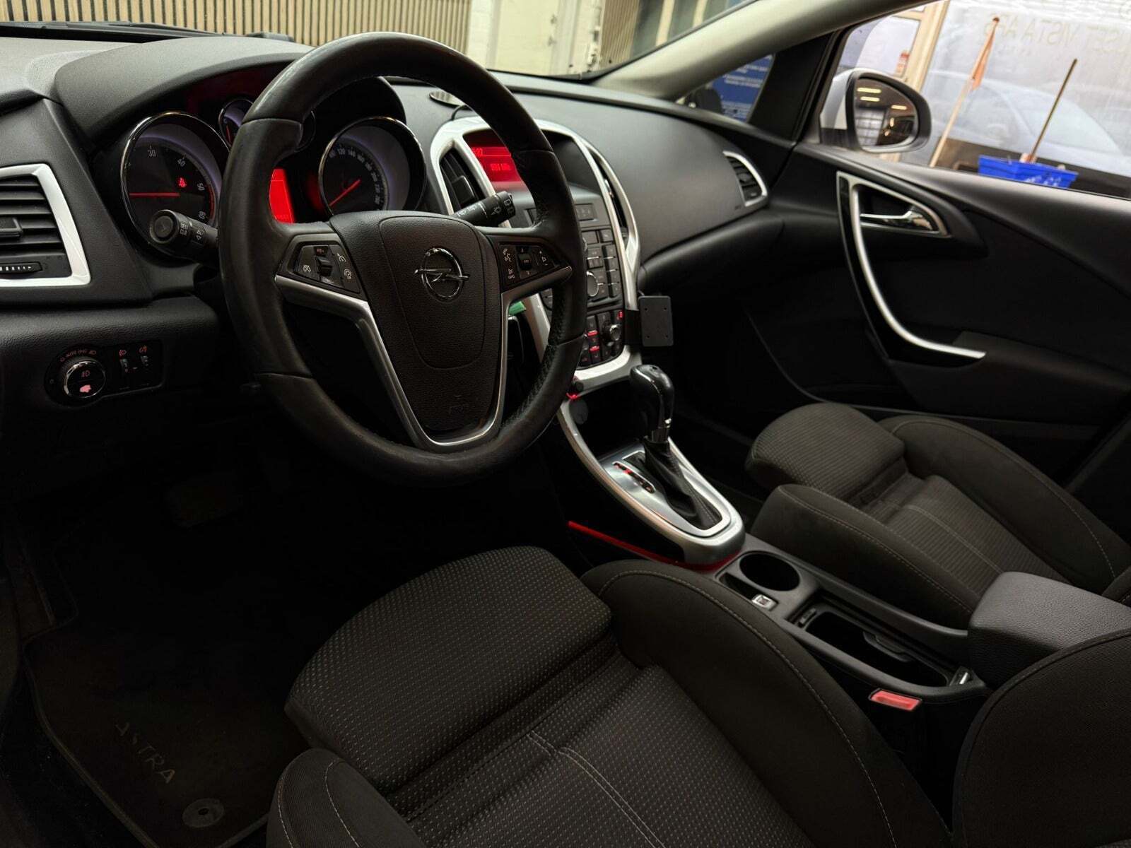 Opel Astra 2,0 CDTi 165 Sport Sports Tourer aut.