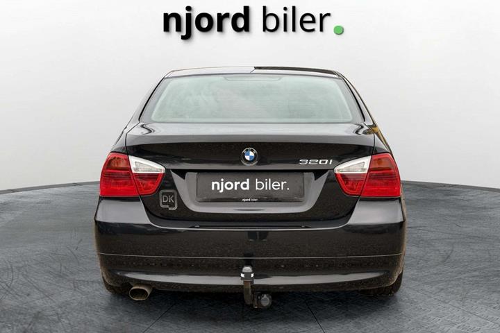 undefined BMW 320i fra 2007