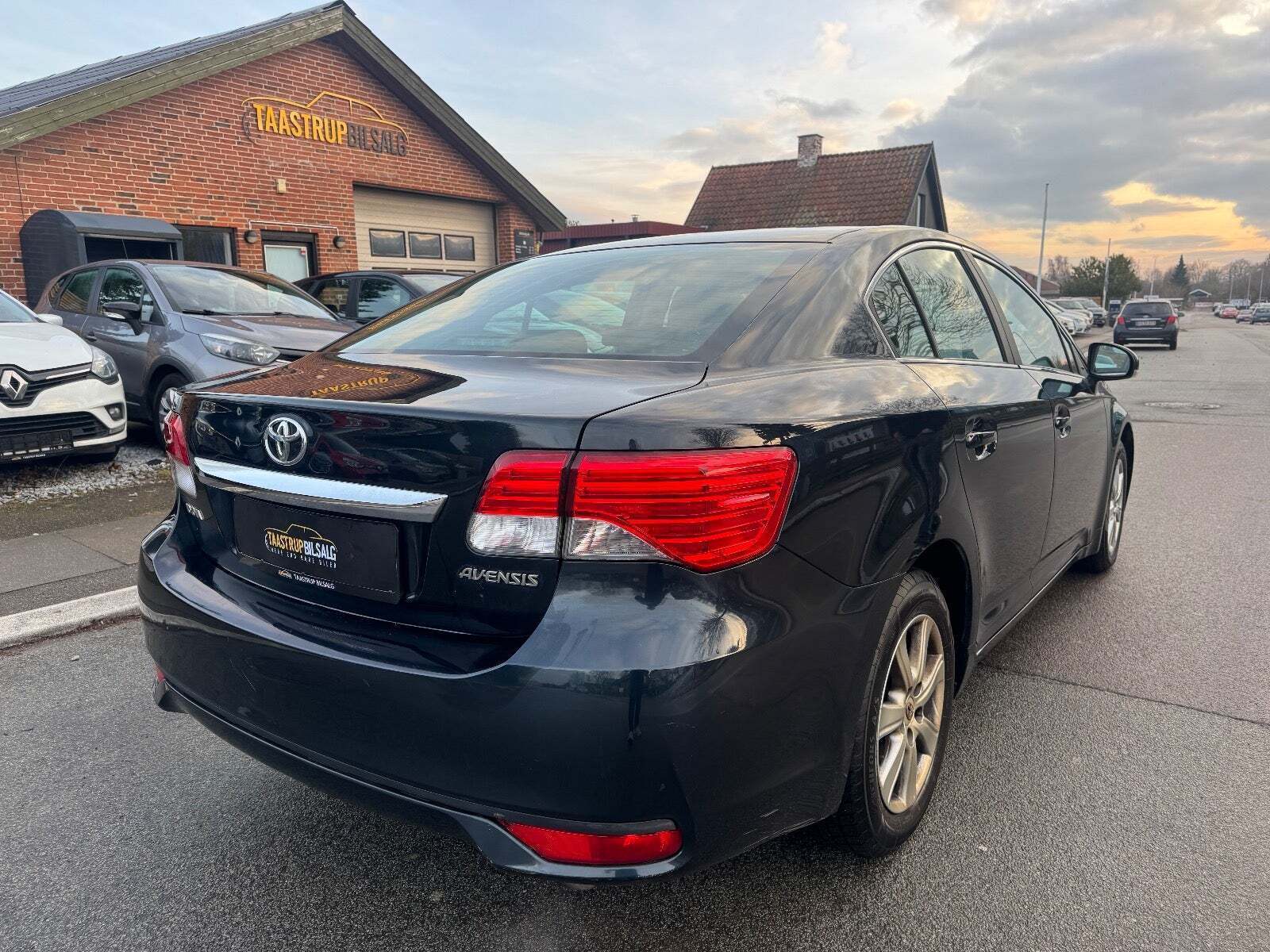 Toyota Avensis 1,6 VVT-i Limited