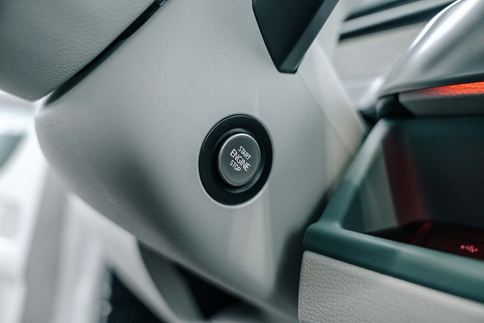 Hvid VW ID.Buzz fra 2023