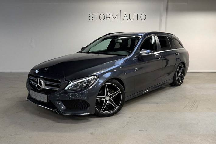 Grå Mercedes C200 fra 2015 set udefra