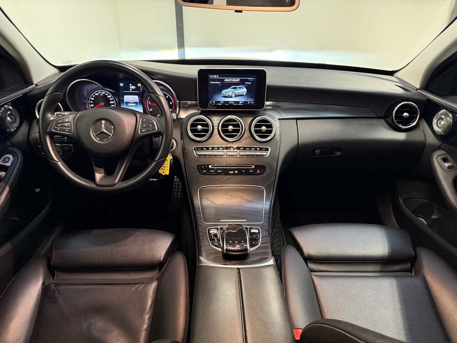 Grå Mercedes C200 fra 2015